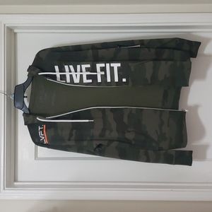 🏷️Camo Hoodie NWT